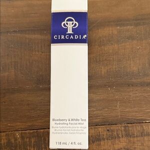 Blueberry & White Tea Hydrating Facial Mist